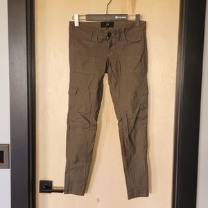 Jack skinny ankle cargo pants size 6